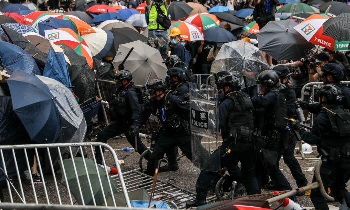 Amnesty International: Hong Kong Police Used ‘Unlawful’ Force to Disperse Protesters