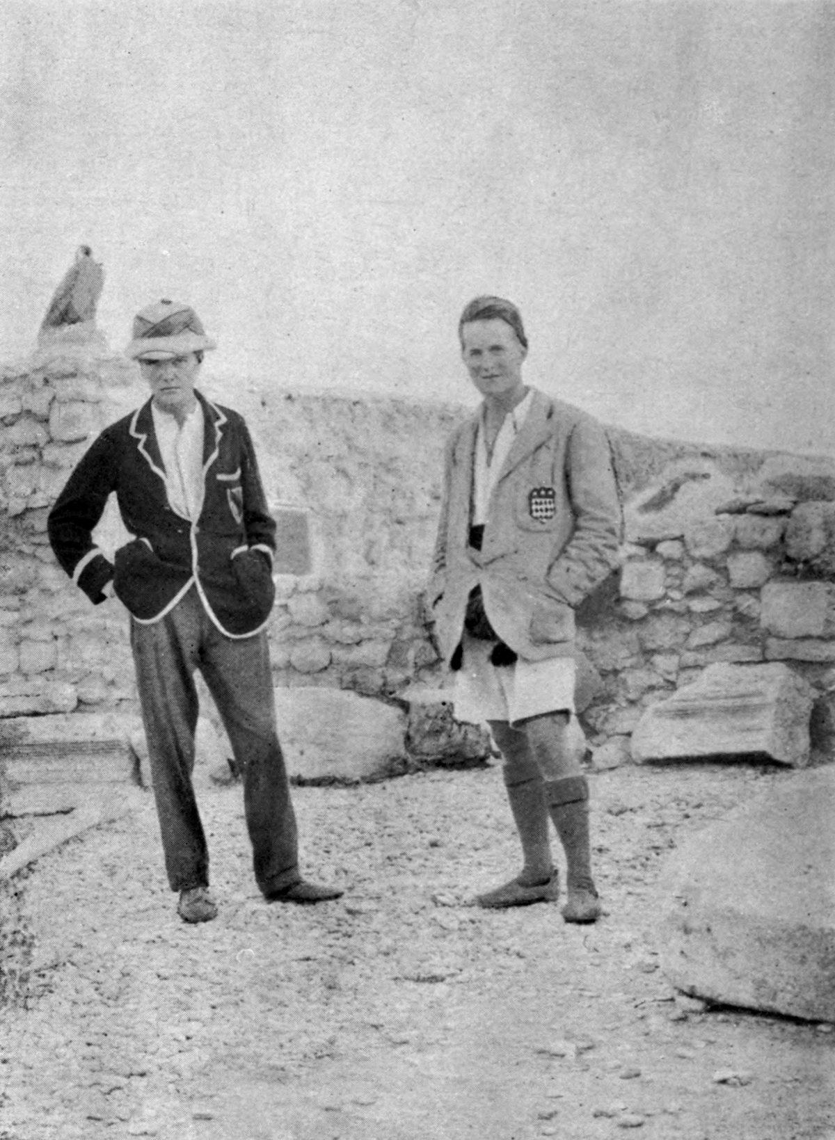 C. Leonard Woolley (L) and T.E. Lawrence at archaeological excavations in Syria, circa 1912–1914. (Public Domain)