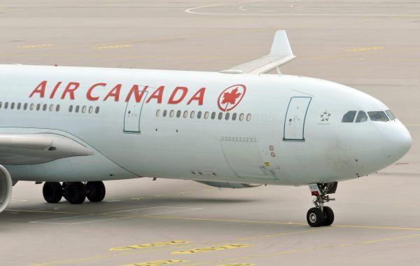 An Air Canada plane arriving at the international airport in Munich, Germany, on Aug. 3, 2009. (Joerg Koch/AFP/Getty Images)