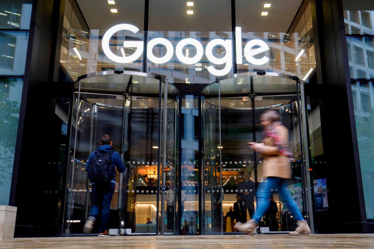 Google Accused of Manipulating UK News Results With 'Anti-Conservative Bias': Whistleblower