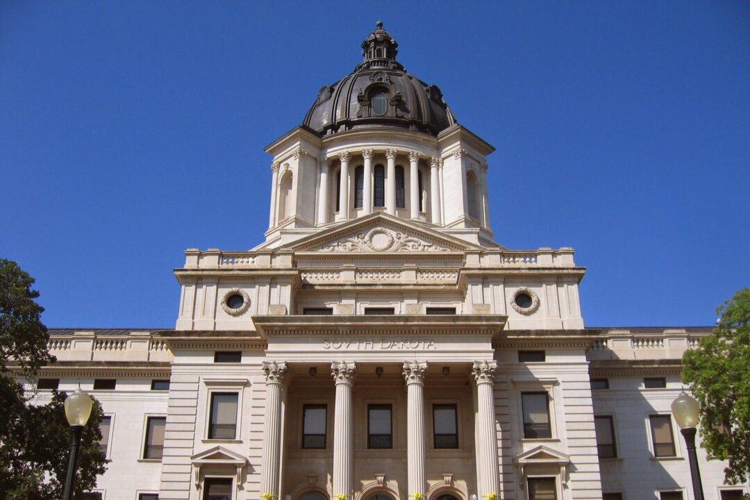 South Dakota Democratic Party Will Close 2 Offices to Cut Costs, GOP Blames Them for Keeping Same Treasurer