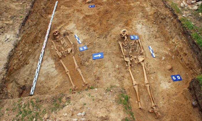 How Tall Were Giants? 5,000-Year-Old Graveyard Discovered in China Has the Answer
