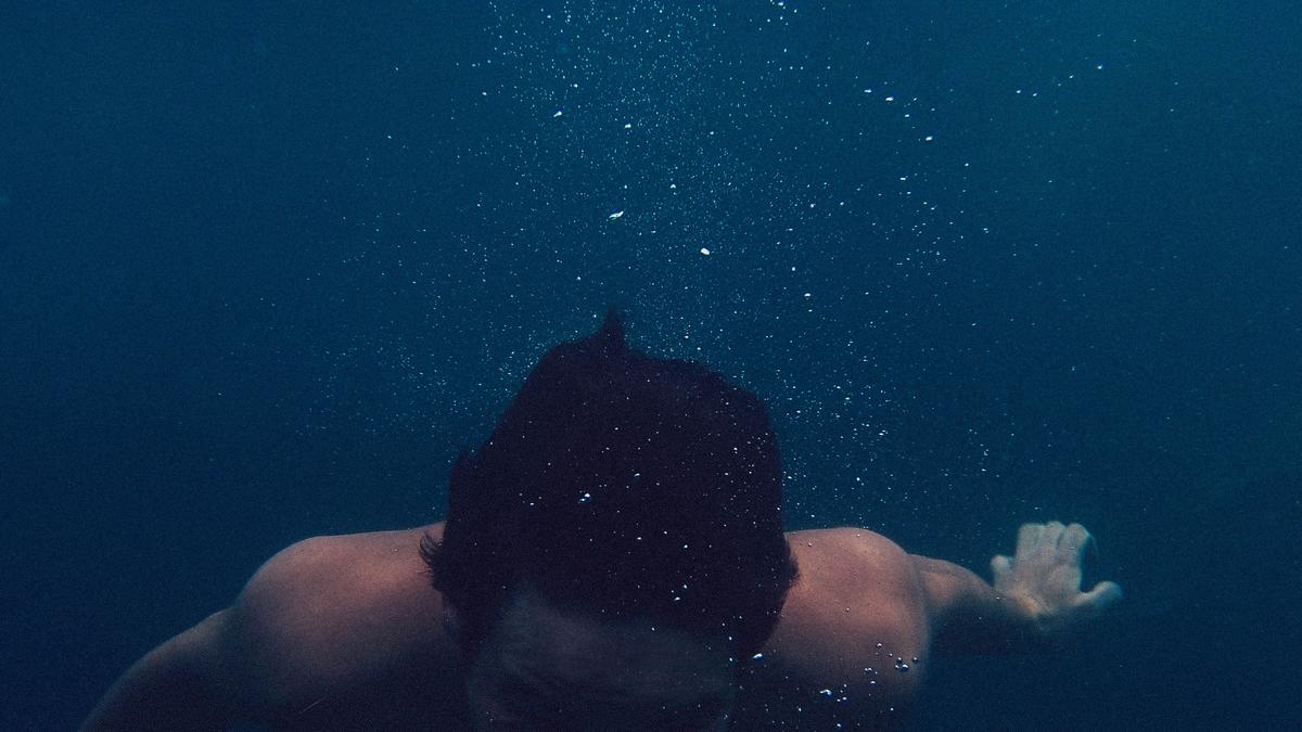 Stock photo of swimming. (Jacob Walti/Unsplash)