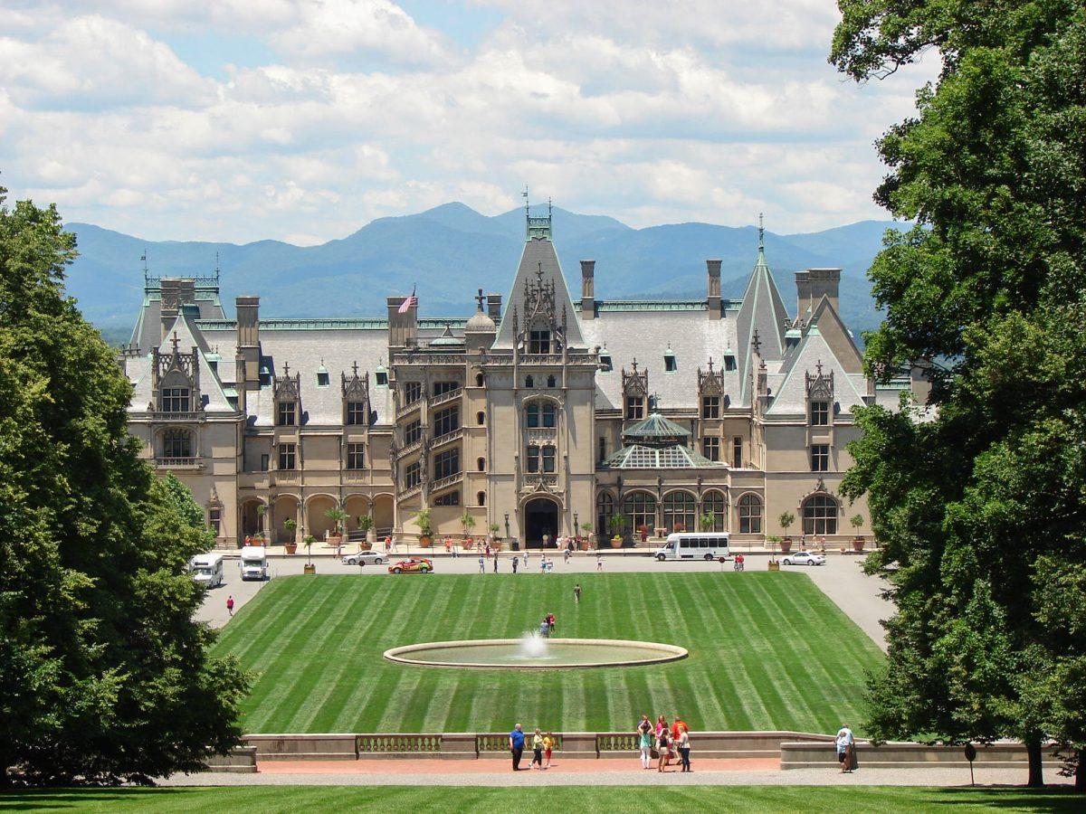 The Biltmore Estate in Asheville, N.C. (24dupontchevy  CC BY-SA 4.0)