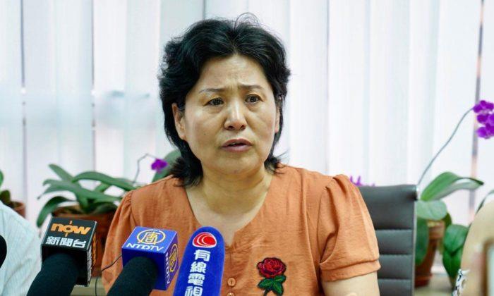 Wife of ‘Disappeared’ Chinese Rights Lawyer Gao Zhisheng to Attend Hong Kong’s July 1 Protest