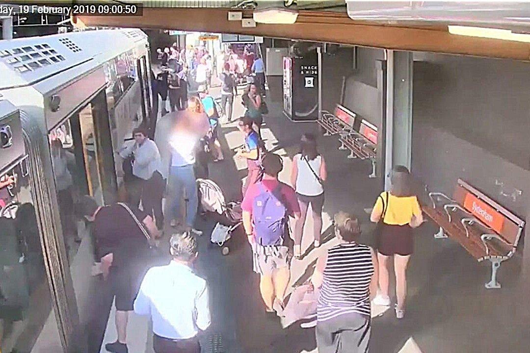 4-Year-Old Falls Between Train and Platform in Nightmare Scenario for Parents