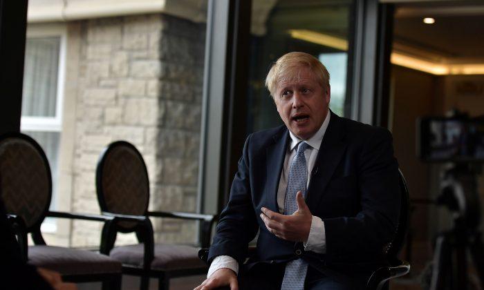 UK PM Candidate Johnson Says He Backs Hong Kong People ‘Every Inch of the Way’
