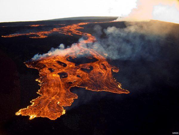 The Mauna Loa volcano on the island of Hawaii is shown in this March 25, 1984, handout photo provided by the U.S. Geological Survey, and released to Reuters on June 19, 2014. (U.S. Geological Survey/Handout via Reuters)