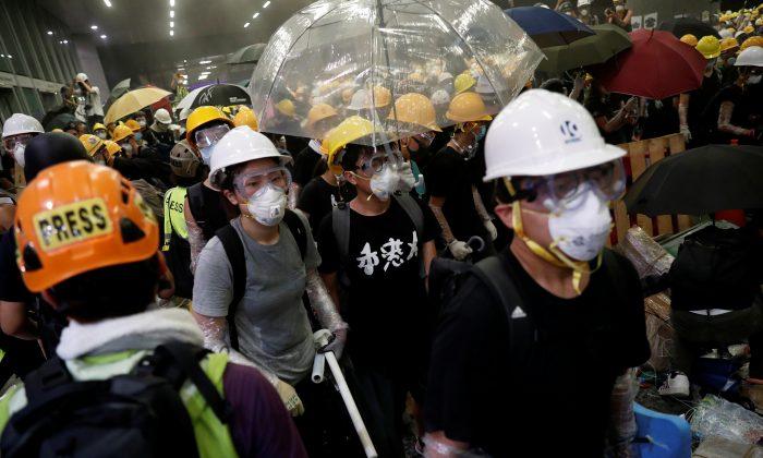 Hong Kong Protests and China’s Tightening Grip Rattle Business Community