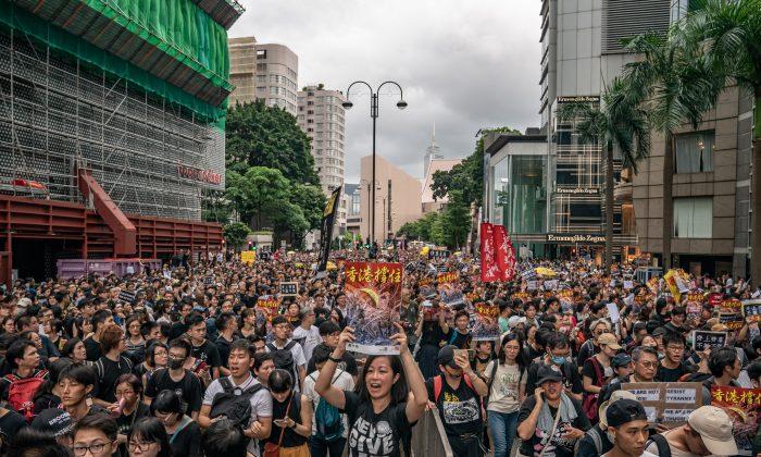 Hongkongers Use Ingenious Method to Break Through China’s Information Blockade