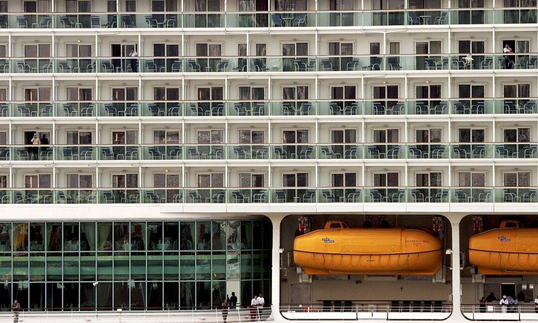 Family Lawyer Says Girl’s Plunge on Cruise Ship Isn’t ‘Like Michael Jackson’