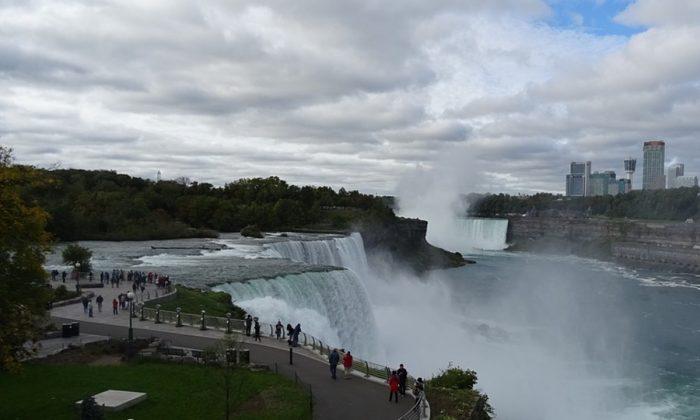 Man Survives After Falling 167 Feet Into Niagara Falls