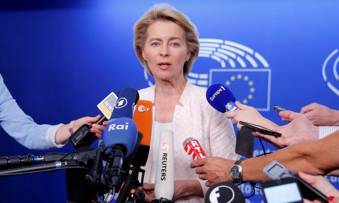 Von Der Leyen Courts EU Lawmakers in Bid to Become Commission Chief