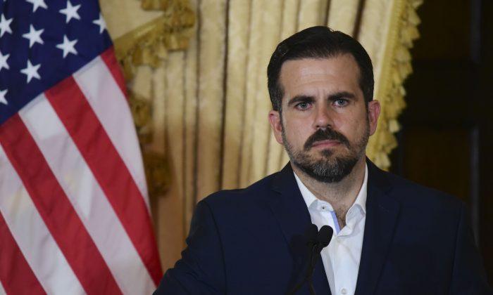 Puerto Rico Governor Apologizes for Private Chat That Drew Ire