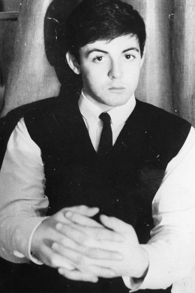 1962: Singer-songwriter Paul McCartney of The Beatles. (©<a href="https://www.gettyimages.ca/detail/news-photo/singer-songwriter-paul-mccartney-of-the-beatles-news-photo/3280194">Getty Images</a>)