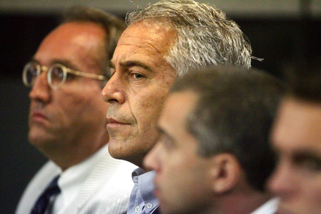 Jeffrey Epstein appears in court in West Palm Beach, Fla. on July 30, 2008. (Uma Sanghvi/Palm Beach Post via AP, File)