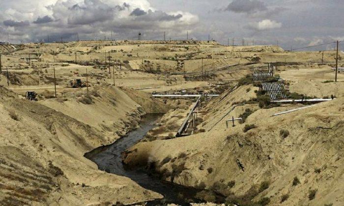 Chevron Spills 800,000 Gallons of Oil, Water in California