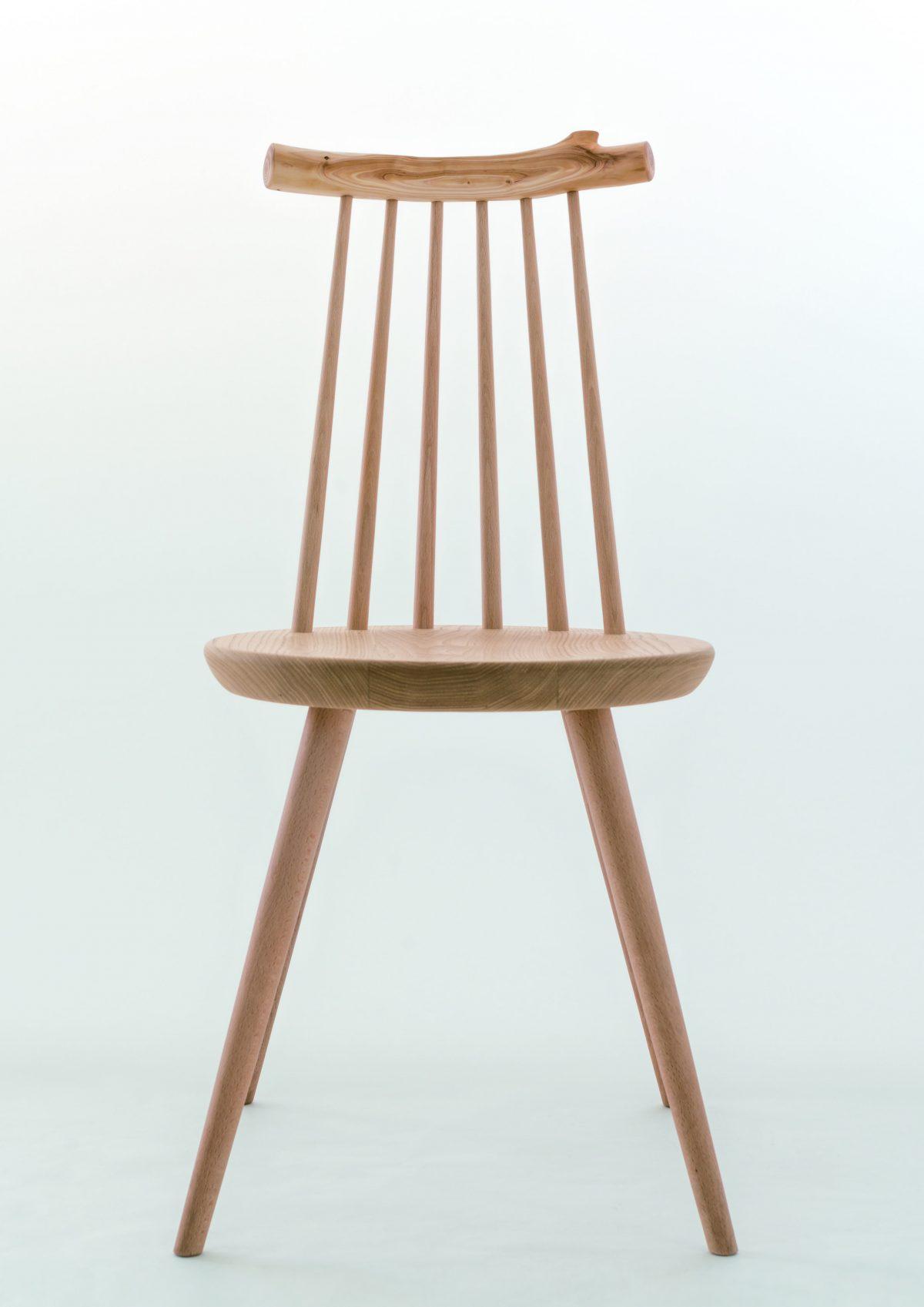 The Kinoe chair, designed by Ibuki Kaiyama. (Hida Sangyo)