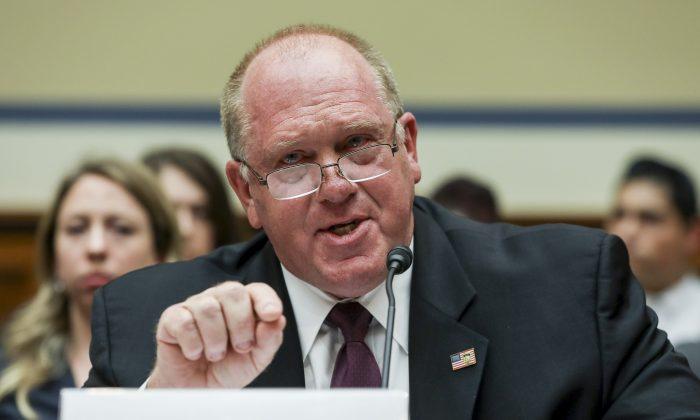 ‘Your Comments Are Disgusting’: Former ICE Chief and Illinois Representative Spar During Fiery Exchange