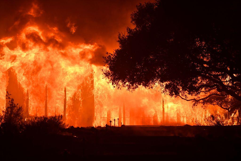 Illustration - Getty Images | <a href="https://www.gettyimages.com/detail/news-photo/the-main-building-at-paras-vinyards-burns-in-the-mount-news-photo/859997674?adppopup=true">JOSH EDELSON/AFP</a>