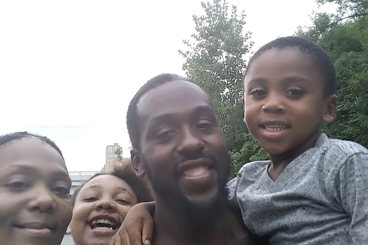 Durham man, Johnny Lee Vann Jr. with his children in a picture posted on GoFundMe. (<a href="https://www.gofundme.com/an-american-dad-hero">Dawn L Vann/GoFundMe</a>)
