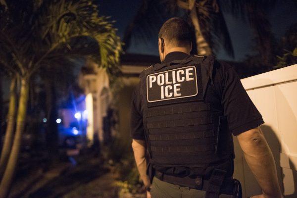 An Immigration and Customs Enforcement agent takes part in an operation to arrest 271 criminal aliens in Florida, Puerto Rico, and the U. S. Virgin Islands, on March 21, 2018. (ICE)