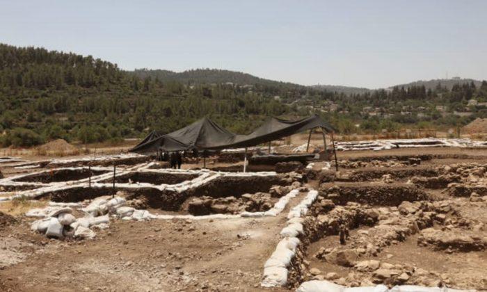 Remains of 9,000-Year-Old Neolithic Settlement Unearthed Outside Jerusalem