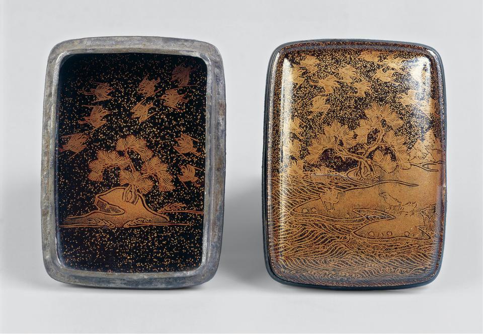 Incense box (Kogo) with pines and plovers, Nanbokucho period (1336–92), early 14th century. Like many other tea ceremony incense boxes, this piece could have originally been part of a 12-piece cosmetic set (“junitebako”), where it served as a container for tooth-blackening material. Mary Griggs Burke Collection, gift of the Mary and Jackson Burke Foundation, 2015. (The Metropolitan Museum of Art)