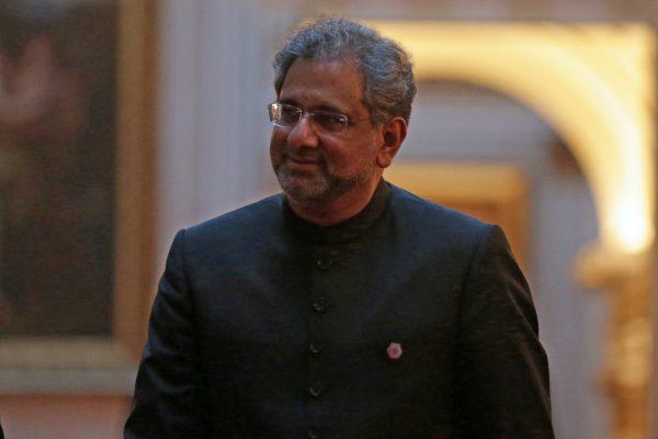 Pakistan's Prime Minister Shahid Khaqan Abbasi arrives to attend The Queen's Dinner during The Commonwealth Heads of Government Meeting (CHOGM), at Buckingham Palace in London on April 19, 2018. (Daniel Leal-Olivas/Pool via Reuters)
