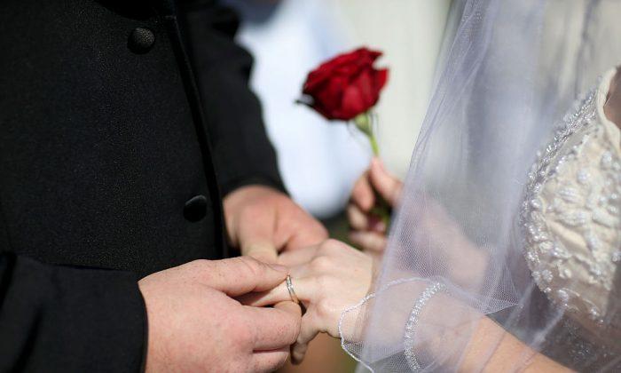 Decline of Marriage Makes Families and Children Poorer, Economist Says