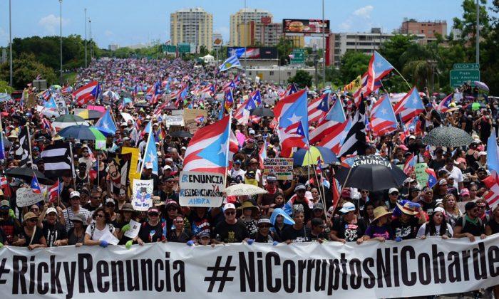 Tens of Thousands of Puerto Ricans Demand the Governor Resign
