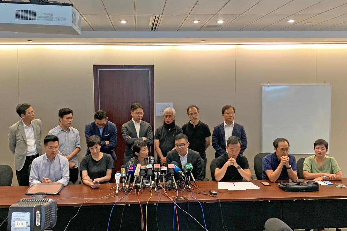 Online Letter Alleges Collusion Between Hong Kong Police Chief and Gangsters in Recent Mob Attacks