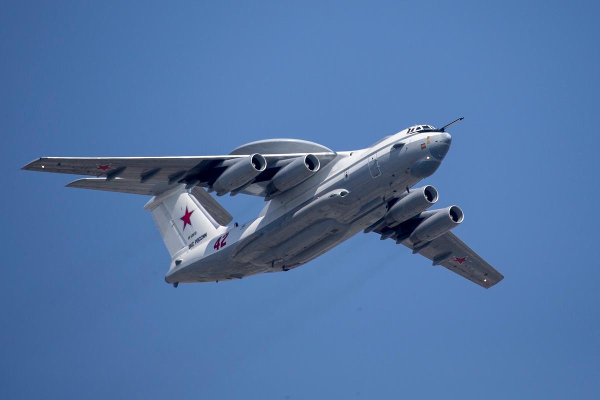 Russian Spy Plane Seen Flying Over Chicago: Reports