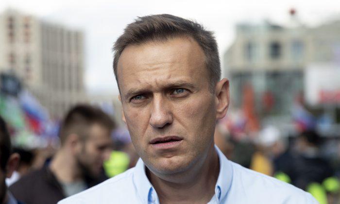 Russian Opposition Leader Sent Back to Jail After Suspected Poisoning