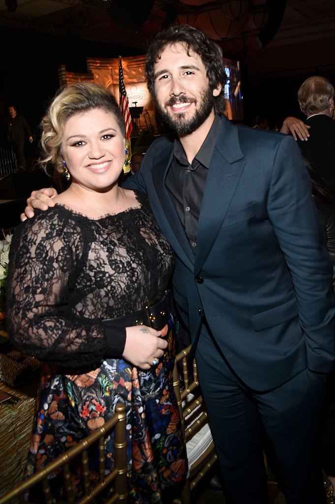 ©Getty Images | <a href="https://www.gettyimages.ca/detail/news-photo/singer-songwriters-kelly-clarkson-and-josh-groban-attend-news-photo/467977278">Michael Buckner</a>