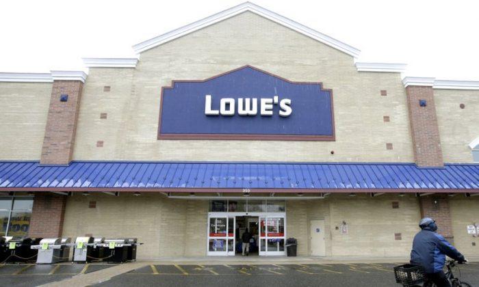 Lowe’s Is Laying Off Thousands of Workers