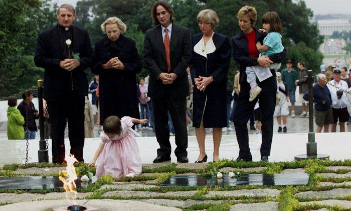 Robert F. Kennedy’s Granddaughter, Saoirse Hill, Dies at 22