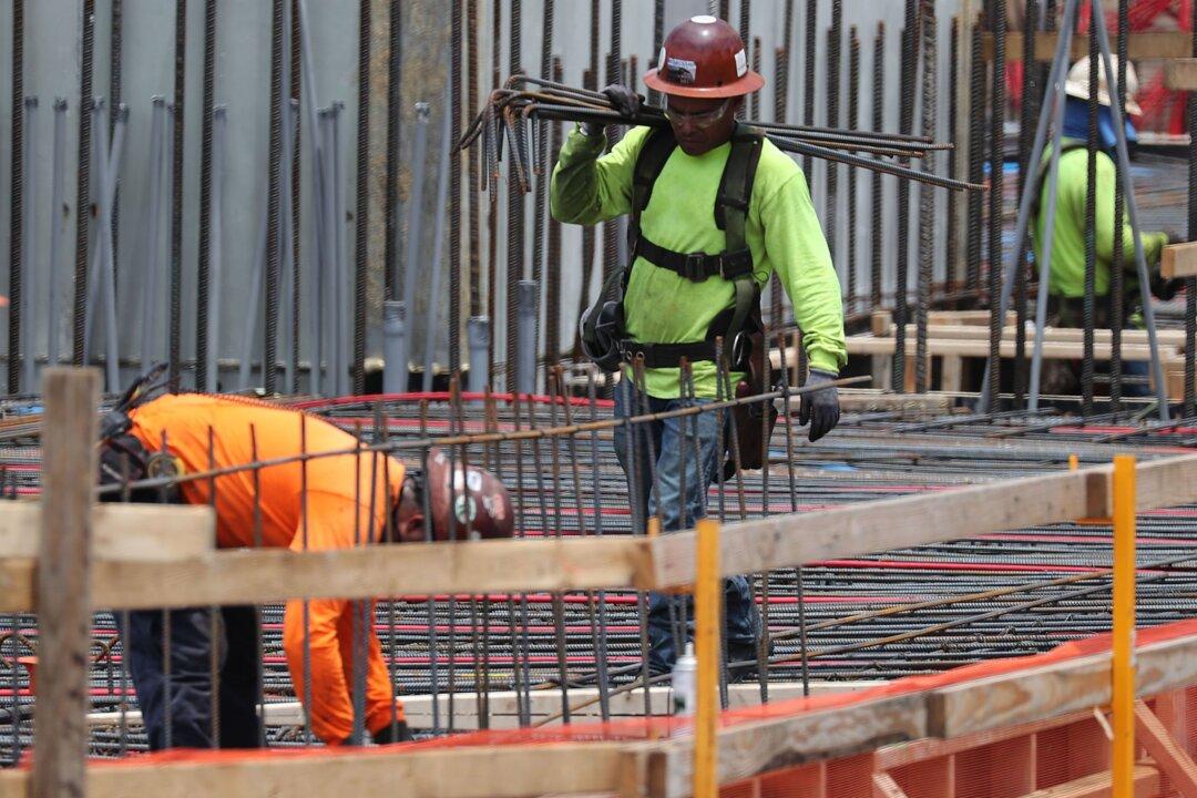 Construction Adds 158,000 Jobs in June, Infrastructure Jobs Decline
