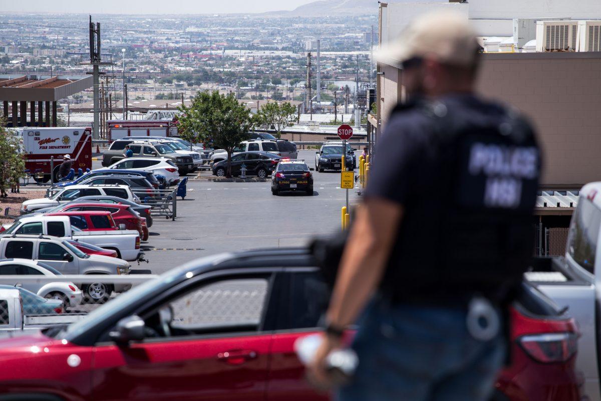 Law enforcement officers respond to an active shooter situation at a Walmart near Cielo Vista Mall in El Paso, Texas, on Aug. 3, 2019. (Joel Angel Juarez/AFP/Getty Images)