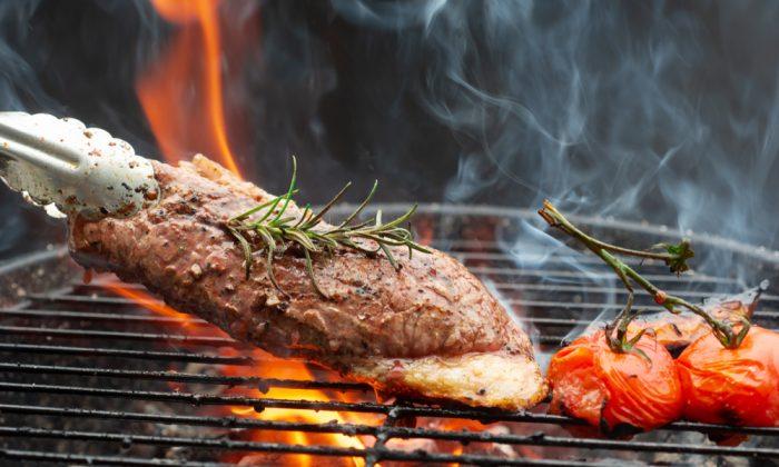 Angry Vegan Takes Neighbor to Court Over Smell of Grilled Meat