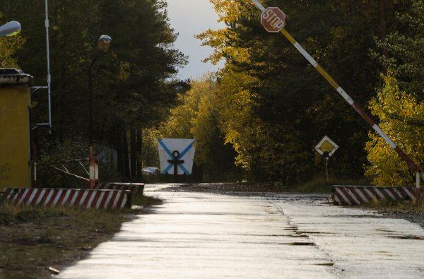 A view shows an entrance checkpoint of a military garrison located near the village of Nyonoksa in Arkhangelsk Region, Russia on Oct. 7, 2018. (REUTERS/Sergei Yakovlev)