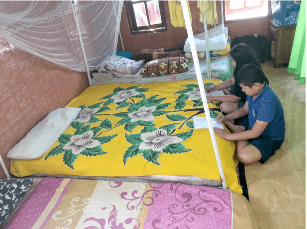 The single room Ma Xiaoqin, Liu Kai, and the twins live in. The twins study at home as they cannot go to school. (Courtesy Ma Xiaoqin)