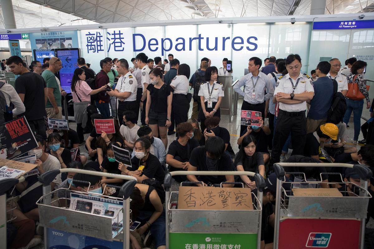 Flights Out of Hong Kong Canceled Again Amid Protests