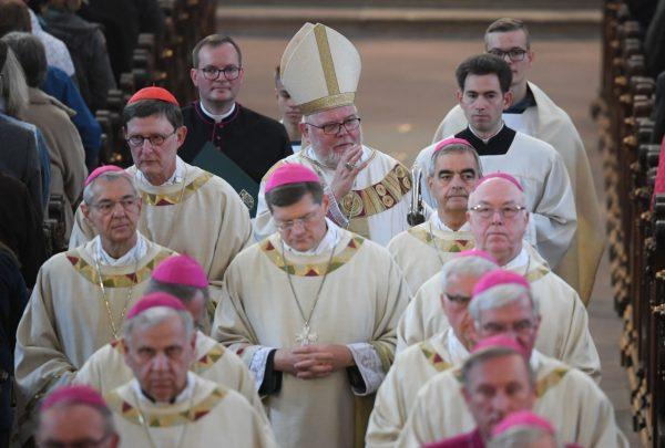 Cardinal Reinhard Marx (C-top), Archbishop of Munich and Chairman of the German Bishops' Conference leads the opening mass of the conference in the cathedral in Fulda, western Germany, on Sept. 25, 2018. (Arne Dedert/AFP/Getty Images)