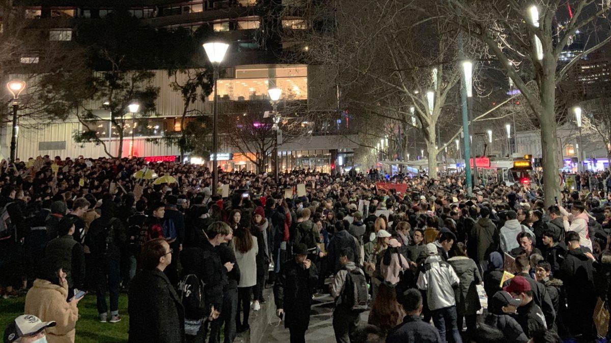 Attendees to the Hong Kong rally exceeded 1000 in Melbourne, Australia on 16 August 2019. (The Epoch Times)
