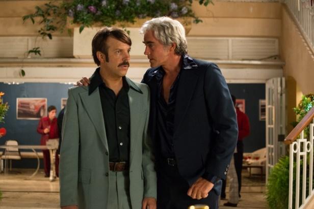 Will Jim Hoffman (Jason Sudeikis, L) betray his new friend John DeLorean (Lee Pace), in “Driven”? (Universal Pictures)