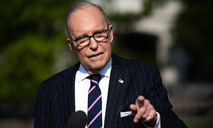 Trump ‘Looking at’ Potential Purchase of Greenland, Kudlow Says