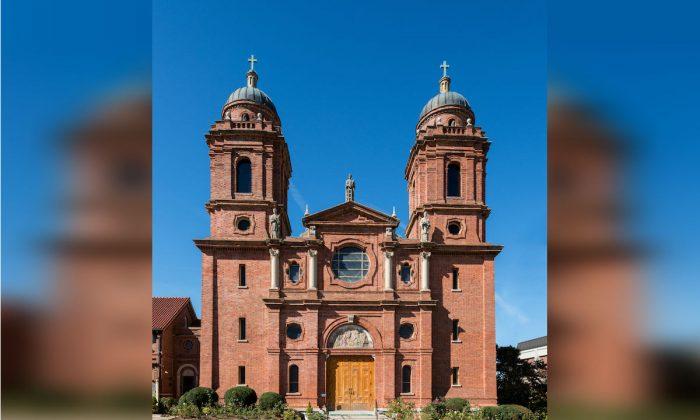 Stillness, Beauty, and Truth: The Basilica of Saint Lawrence