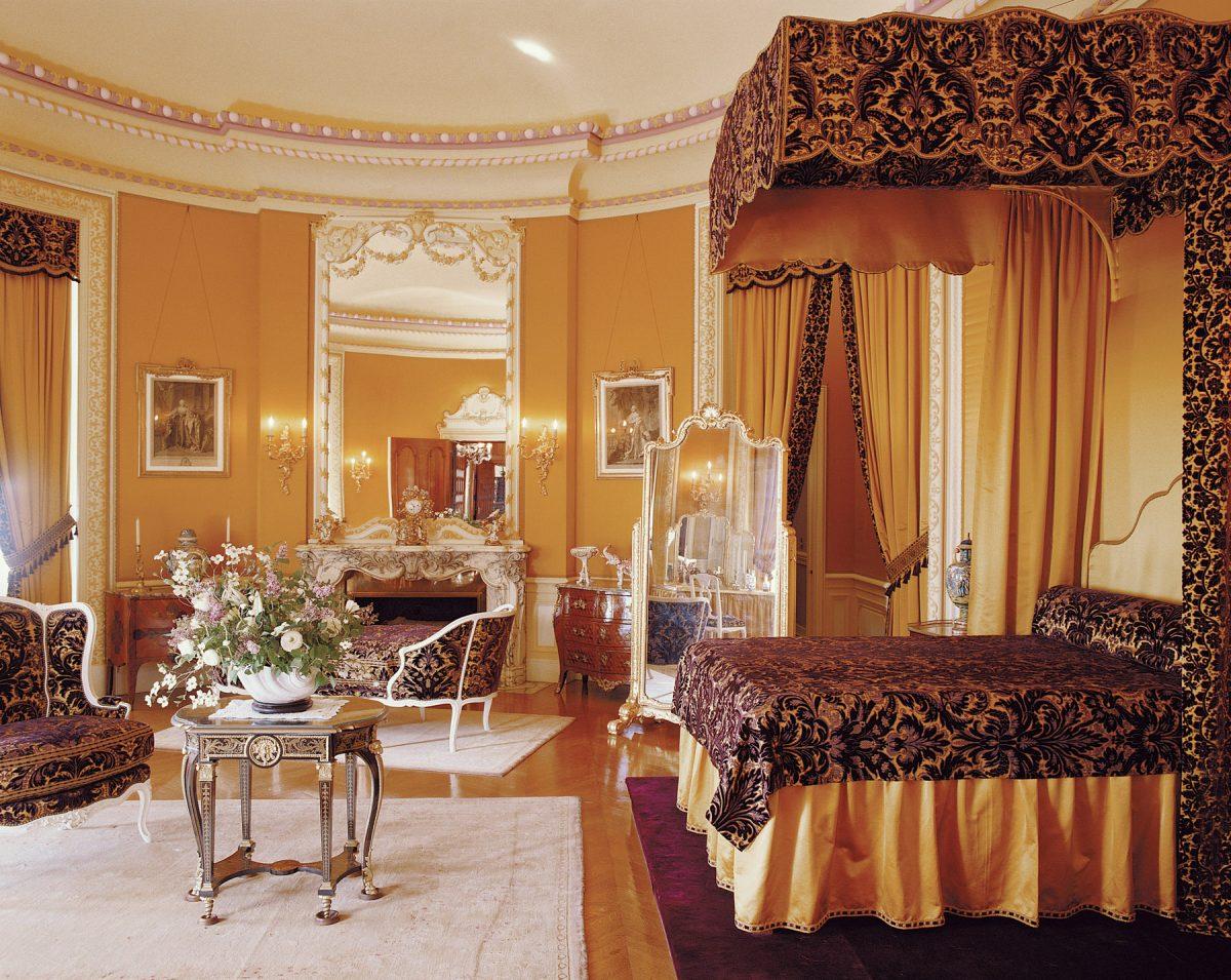 Mrs. Vanderbilt's Bedroom. (The Biltmore Company)