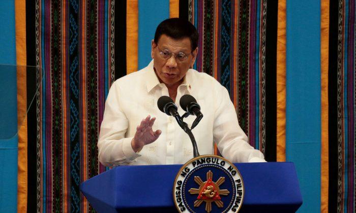 Philippines Warns of ‘Unfriendly’ Greeting for Uninvited Chinese Warships